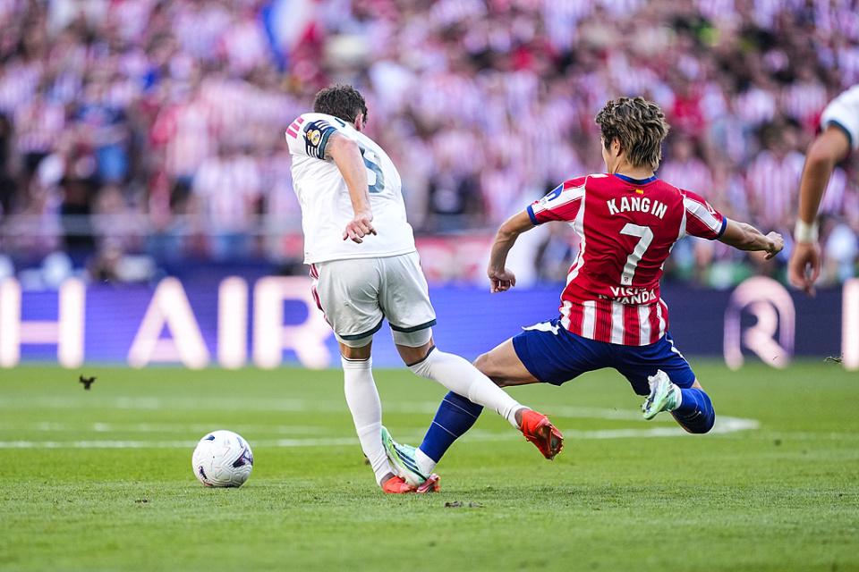 Góc Nhìn OKVIP: Bị Lee Kang-in giẫm! Real Madrid công bố đội trưởng 90 triệu euro chấ